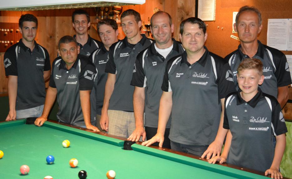 v.l.n.r.: Alex Martel, Norbert Sterz, Max Bruckmoser, Stefan Krockauer, Christoph Schweimer, Fritz Zeif, Thomas Zintl, Helmut Strhhuber und Jakob Schleich